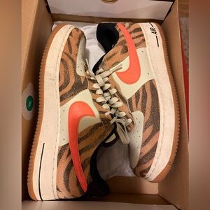 Nike Air Force 1 ‘07 (Tiger)